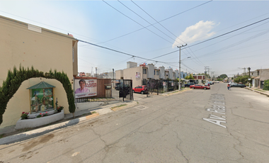 Casa en Calle Valle Alpino, Real del Valle, Tepexpan, Estado de México, México ¡NO CRÉDITOS!