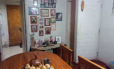 CASA QUILICURA DOS PISOS -CONJUNTO HABITACIONAL PASEO CENTRAL II.