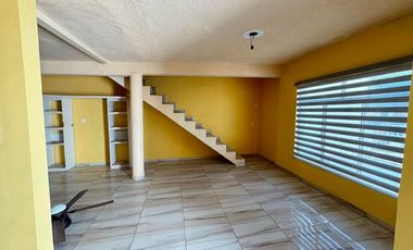 Casa en venta en aguascalientes, Fracc. Colinas del Rio, 4 recamaras
