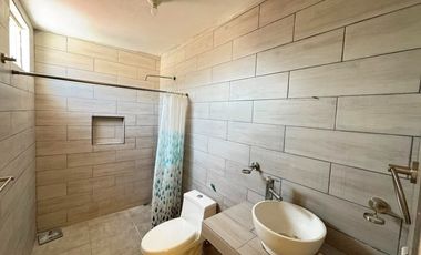 Casa en venta en aguascalientes, Fracc. Colinas del Rio, 4 recamaras