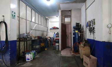AMPLIO LOCAL EN VENTA -  EN AV. GRAU DE PIURA