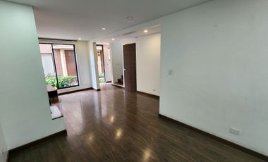 SE VENDE ESPECTACULAR CASA CAMPESTRE EN MOSQUERA (RESERVA CAMPESTRE)