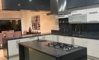 Casa en Renta en Coto Los Olivos de Lujo, Zona Real Zapopan Valle Real