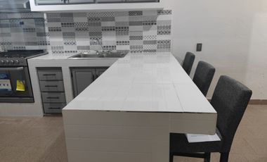CASA EN RENTA AMUEBLADA IDEAL PARA 3 ROOMIES