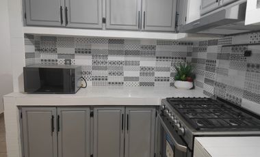 CASA EN RENTA AMUEBLADA IDEAL PARA 3 ROOMIES