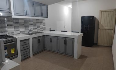 CASA EN RENTA AMUEBLADA IDEAL PARA 3 ROOMIES