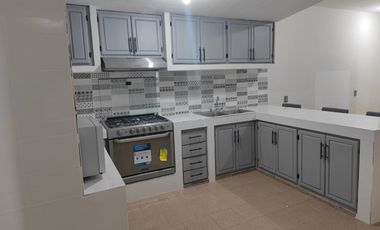 CASA EN RENTA AMUEBLADA IDEAL PARA 3 ROOMIES