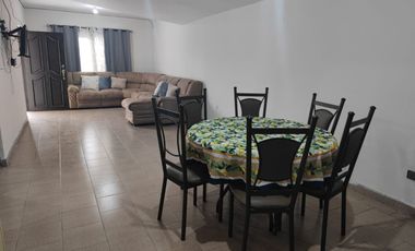 CASA EN RENTA AMUEBLADA IDEAL PARA 3 ROOMIES