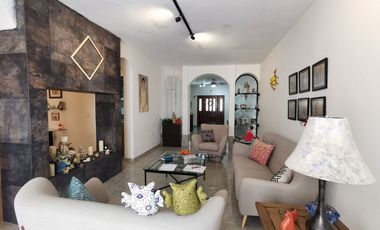 Casa de 1 piso con Departamento Independiente adjunto