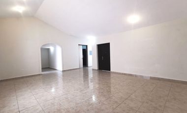 Casa de 1 piso con Departamento Independiente adjunto