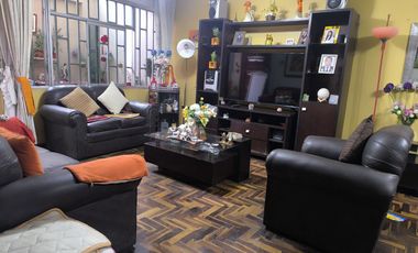 ¡Vive E Invierte En Una Sola Propiedad! 💼🏠 Casa Multifamiliar En Los Olivos