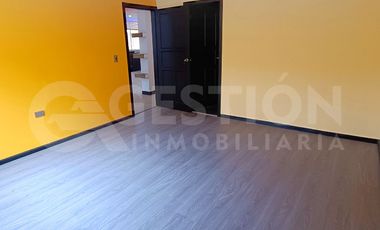 𝗖𝗜𝗨𝗗𝗔𝗗𝗘𝗟𝗔 𝗜𝗕𝗔𝗥𝗥𝗔, Casa Esquinera, sur de Quito, cerca a Quitumbe