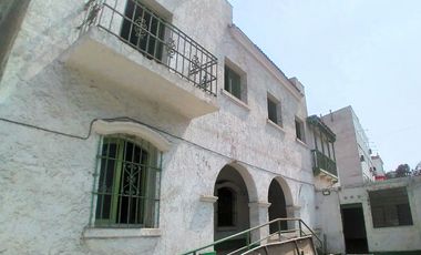 EXCELENTE OPORTUNIDAD DE INVERSIÓN!!! SE VENDE CASA COMO TERRENO O LOCAL COMERCIAL, ZONIFICACIÓN RDA COMPATIBLE CON CZ EN AV. SALAVERRY, JESÚS MARÍA