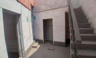 EXCELENTE OPORTUNIDAD DE INVERSIÓN!!! SE VENDE CASA COMO TERRENO O LOCAL COMERCIAL, ZONIFICACIÓN RDA COMPATIBLE CON CZ EN AV. SALAVERRY, JESÚS MARÍA