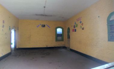 EXCELENTE OPORTUNIDAD DE INVERSIÓN!!! SE VENDE CASA COMO TERRENO O LOCAL COMERCIAL, ZONIFICACIÓN RDA COMPATIBLE CON CZ EN AV. SALAVERRY, JESÚS MARÍA