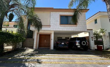 CASA EN RENTA AMUEBLADA EN VALLE REAL $65,000