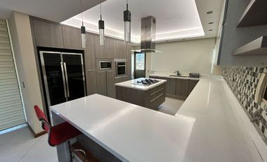 CASA EN RENTA AMUEBLADA EN VALLE REAL $65,000