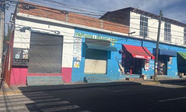 Se vende salón de eventos con locales comerciales en San Miguel del Monte, Morelia, Michoacán.