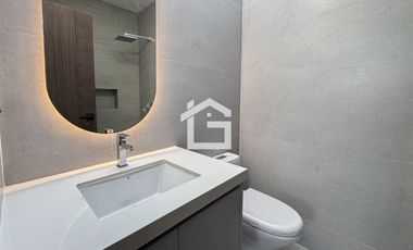 Casa en Venta en Urbanización Fontari, Machala – Modelo Trevi