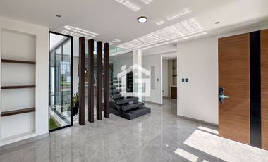 Casa en Venta en Urbanización Fontari, Machala – Modelo Trevi