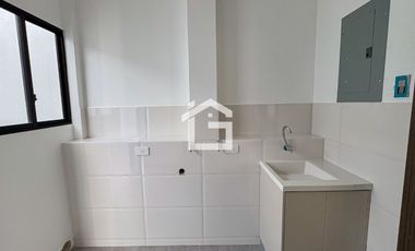 Casa en Venta en Urbanización Fontari, Machala – Modelo Trevi