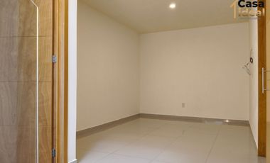 HERMOSA RESIDENCIA EN RENTA CON ENORMES ESPACIOS COTO ACANTHIA