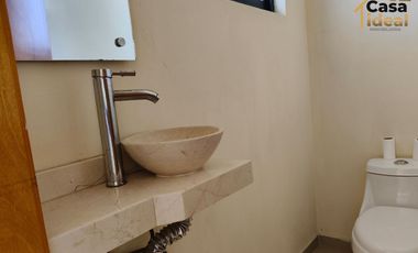 HERMOSA RESIDENCIA EN RENTA CON ENORMES ESPACIOS COTO ACANTHIA