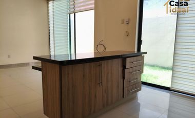 HERMOSA RESIDENCIA EN RENTA CON ENORMES ESPACIOS COTO ACANTHIA