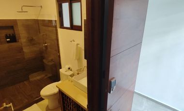 Cómodo estudio con jardín privado, en Aldea Zamá