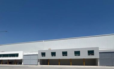 RENTA 2 BODEGA NUEVAS 3500M2 C/U  $80M2  TOTAL $ 280,000 MAS IVA  C/U ANDEN DE CARGA / DESCARGA ZONA CENTRAL DE ABASTOS  TOT  7000M2 POR LAS 2 BODEGAS