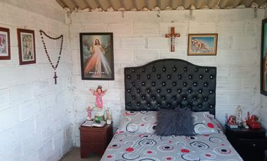 VENDO CASA FINCA CON COMPRAVENTA, BIEN BARATA EN MARINILLA ANTIOQUIA.