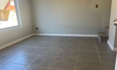 Linda casa en Condominio, sector Buin Oriente. $600.000