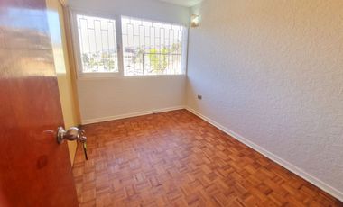 Se arrienda acogedora y amplia casa, Álvarez, Viña del Mar