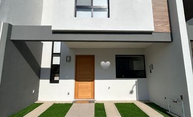 RENTA CASA EN LOMAS DE ANGELOPOLIS, PUEBLA