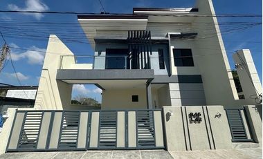 Brand New House & Lot for sale at the Town & Country West, Molino 3, Bacoor City Cavite