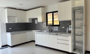 Brand New House & Lot for sale at the Town & Country West, Molino 3, Bacoor City Cavite