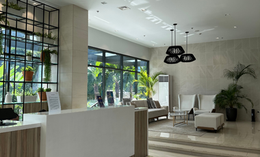FOR SALE STUDIO CONDO WITH PARKING AT VIENTO TOWER 2 CERCA ALABANG