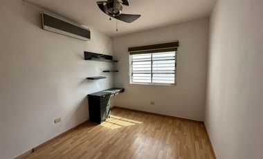 CASA EN VENTA EN APODACA, NUEVO LEON, ZONA LOS ARRECIFES, ALTA PLUSVALIA, SUPER UBICADA, MUY CERCA DE AV. ISIDRO SEPULVEDA