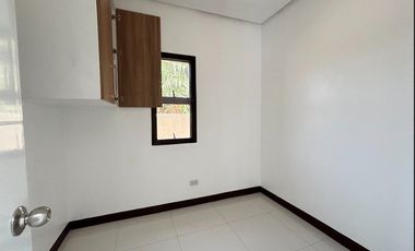 Bnew House and Lot in the Park Place Imus Cavite