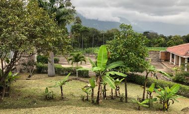 Hermosa QUINTA en Santa Isabel, Abdon Calderon (La Unión), Santa Isabel, Azuay A LA POCOS METROS DE LA ENTRADA A LA UNION