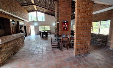 Hermosa QUINTA en Santa Isabel, Abdon Calderon (La Unión), Santa Isabel, Azuay A LA POCOS METROS DE LA ENTRADA A LA UNION