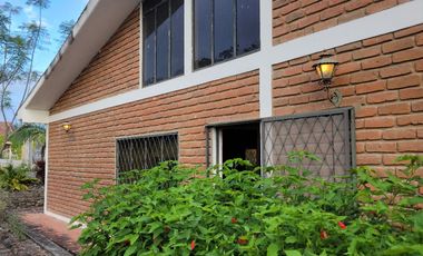 Hermosa QUINTA en Santa Isabel, Abdon Calderon (La Unión), Santa Isabel, Azuay A LA POCOS METROS DE LA ENTRADA A LA UNION