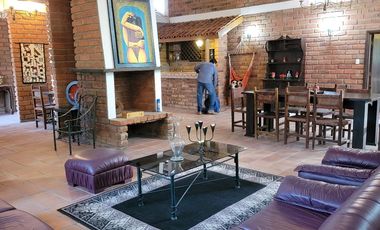 Hermosa QUINTA en Santa Isabel, Abdon Calderon (La Unión), Santa Isabel, Azuay A LA POCOS METROS DE LA ENTRADA A LA UNION