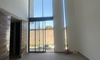 CASA EN VENTA POR CIUDAD JUDICIAL EN FRACCIONAMIENTO PRIVADO