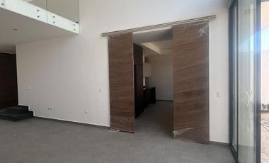 CASA EN VENTA POR CIUDAD JUDICIAL EN FRACCIONAMIENTO PRIVADO