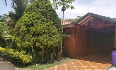 VENDO CASA CAMPESTRE HACIENDA EL CASTILLO