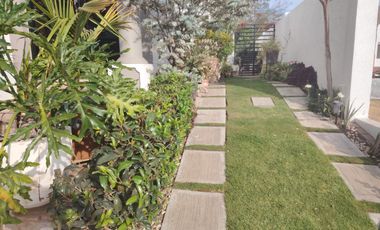 CASA EN VENTA EN SENDEROS DE MONTE VERDE COTO 2 4 RECAMARAS Y ROOF GARDEN