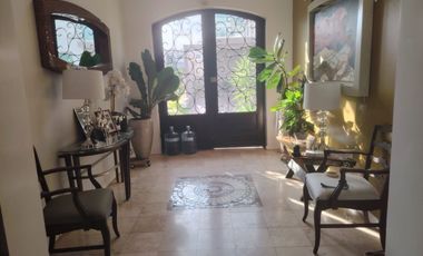 CASA EN VENTA EN SENDEROS DE MONTE VERDE COTO 2 4 RECAMARAS Y ROOF GARDEN