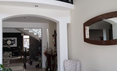 CASA EN VENTA EN SENDEROS DE MONTE VERDE COTO 2 4 RECAMARAS Y ROOF GARDEN