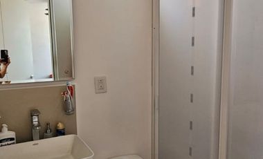 EN VENTA CASA SOLA  2 NIVELES CON REC EN P.B FRACC STACIA AL NORTE CALLE ABIERTA , CASA EQUIPADA
